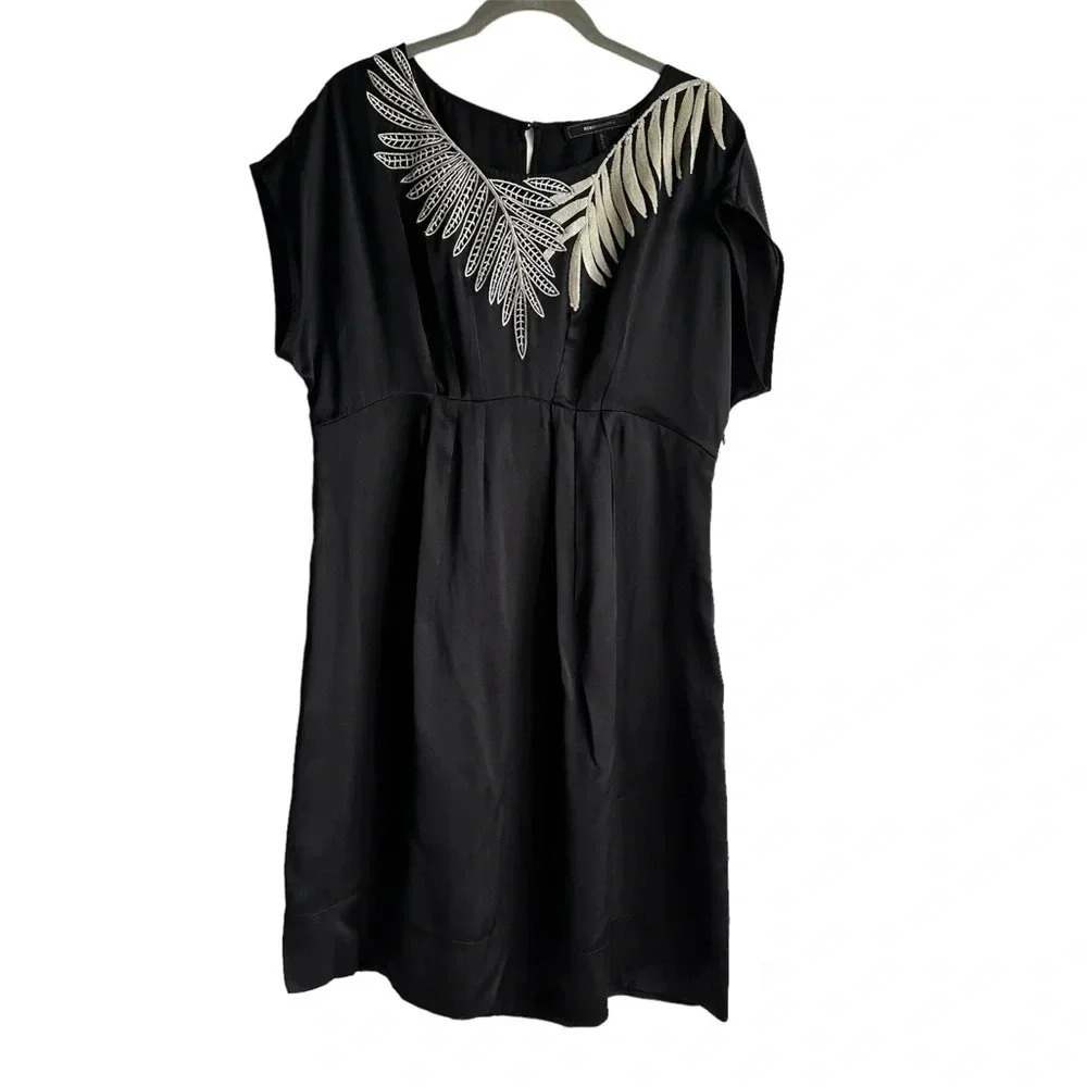 BCBG MaxAzria Silk Dress Embroidered Sequins Size Medium Leaves Pleats Boat Neck